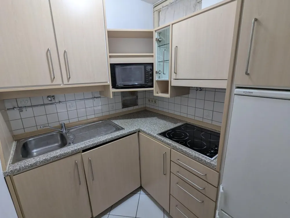 Helles 1 Zimmer Appartment mit Balkon und Stellplatz