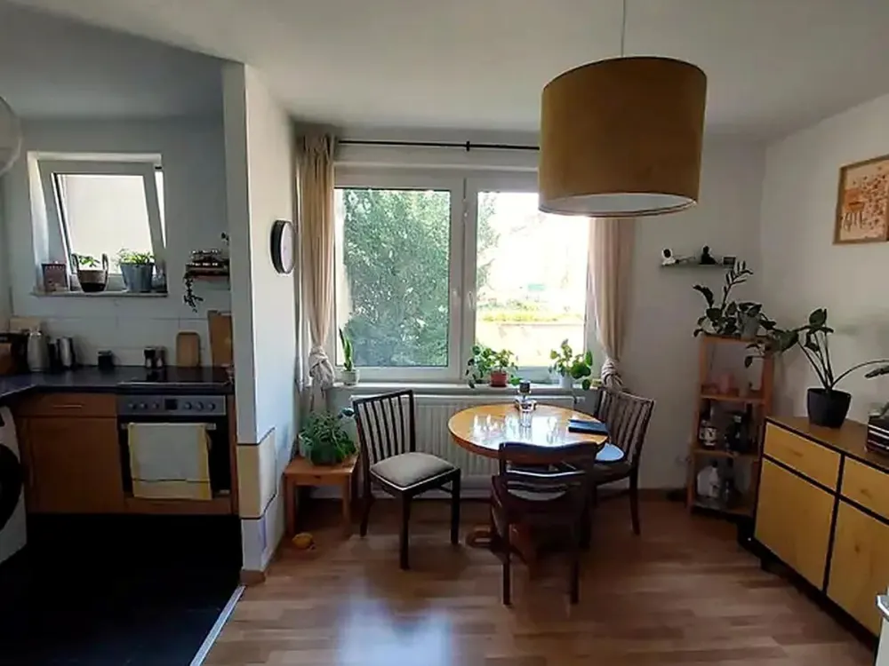 Gepflegte 2,5 Zimmer Wohnung mit 56m2