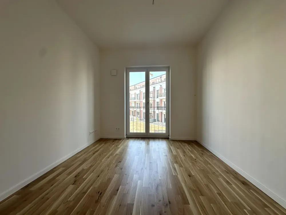 شقة فسيحة مكونة من 5 غرف مع شرفة في دريسدن-فريدريششتات، للسكن لأول مرة