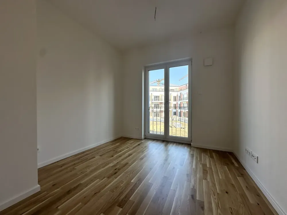 شقة فسيحة مكونة من 5 غرف مع شرفة في دريسدن-فريدريششتات، للسكن لأول مرة