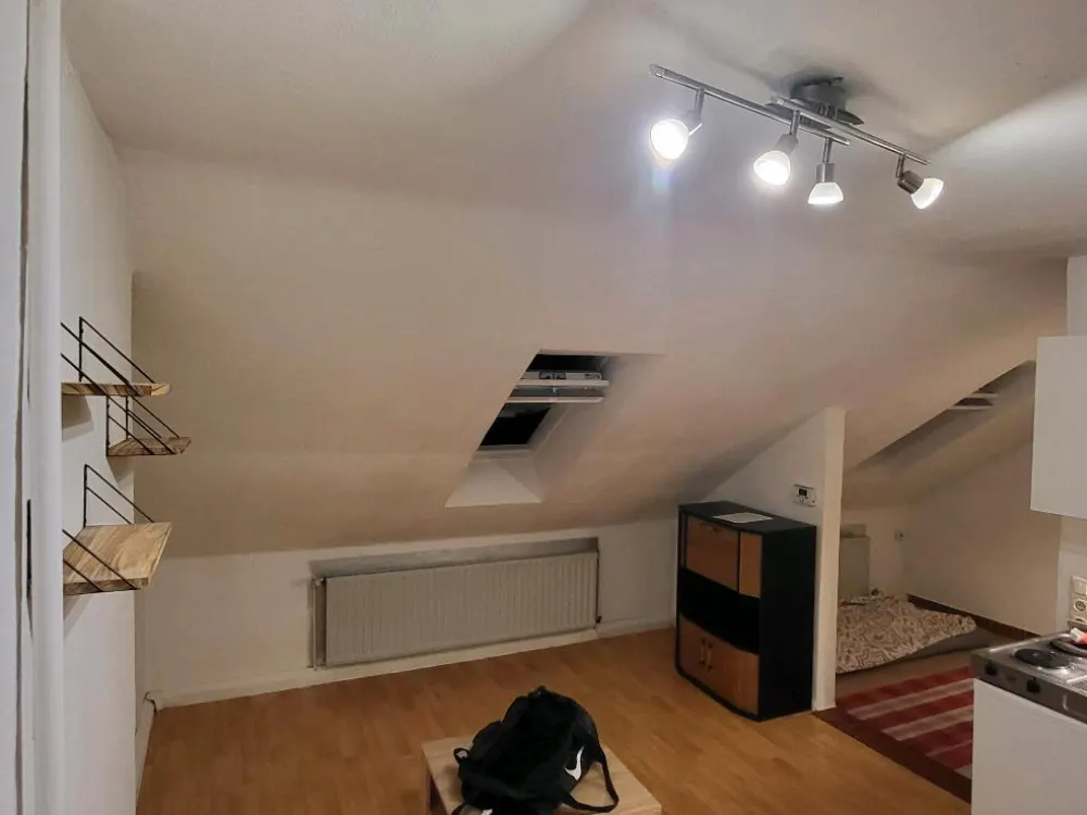 1-Zimmer-Wohnung vom 01.10 bis 31.10 zur Zwischenmiete