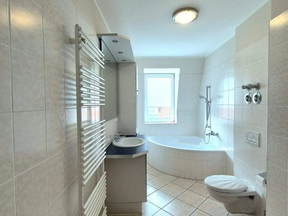 Hochwertig möblierte 2-Raum-Wohnung in Dresden-Laubegast, All-Inclusive Wohnen auf Zeit