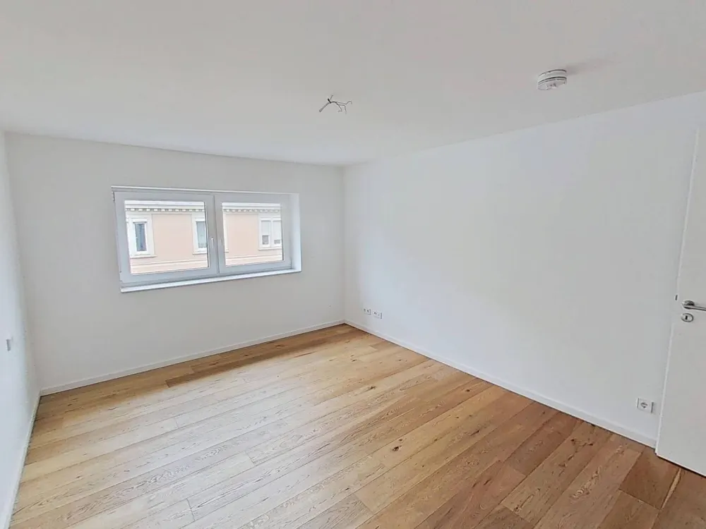 Moderne und geräumige 3-Zimmer-Wohnung mit BALKON und EINBAUKÜCHE im Stuttgarter Westen