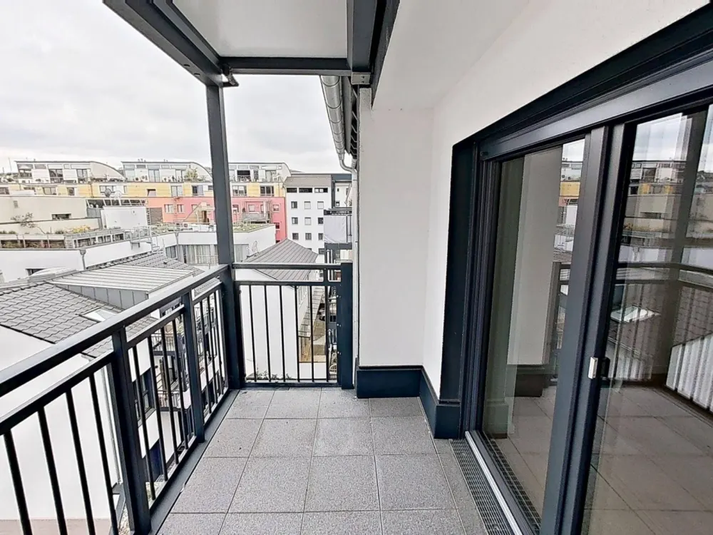 Moderne und geräumige 3-Zimmer-Wohnung mit BALKON und EINBAUKÜCHE im Stuttgarter Westen