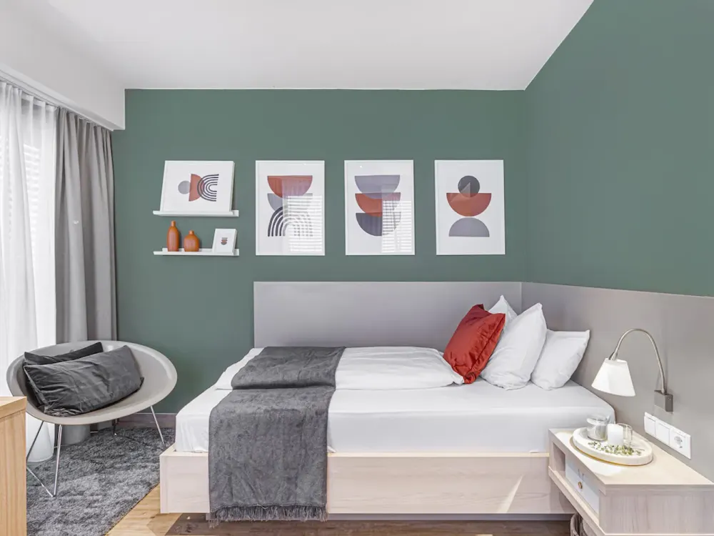 Single Studio + Gym + Concierge