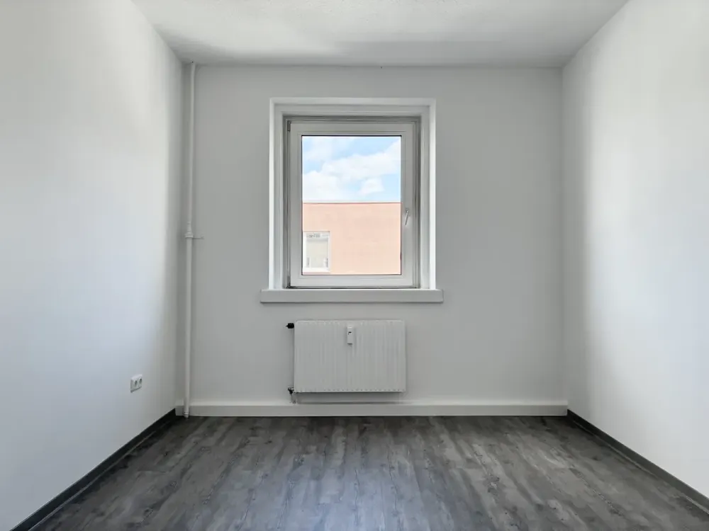 Renovierte und gut geschnittene 2-Zimmer-Wohnung ab sofort frei