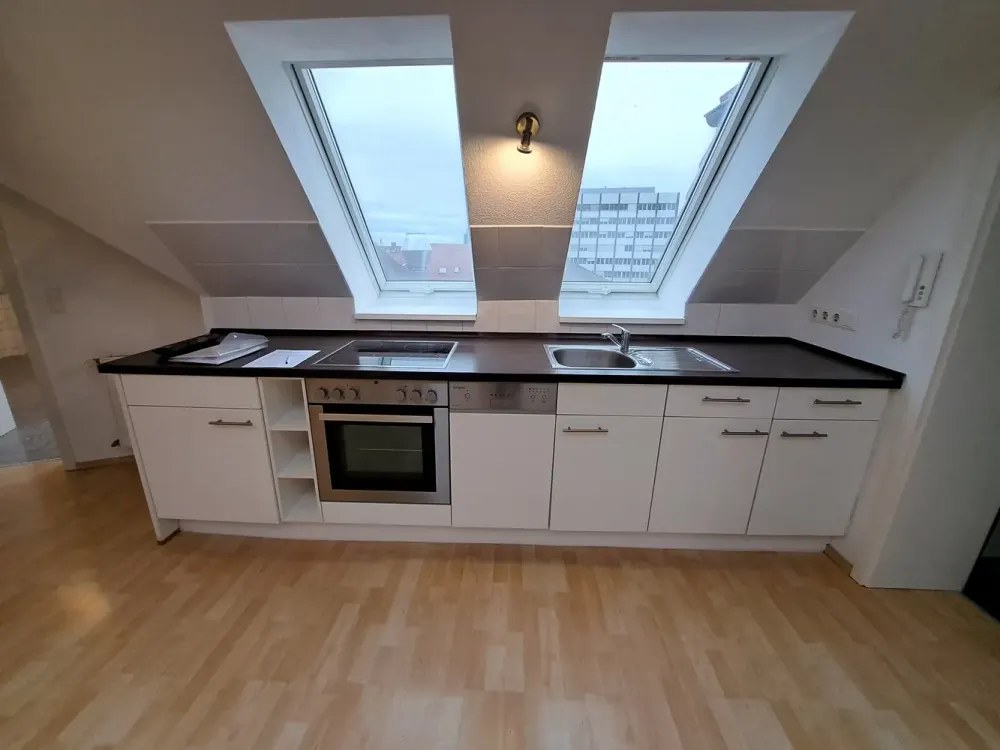 Schöne helle City-Wohnung in ansprechendem Jugendstilgebäude!
