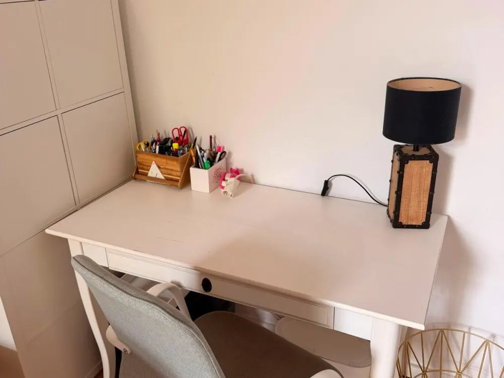 Zentrale möbilierte Zweiraumwohnung ab September