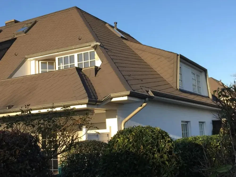 Beautiful 4-Room Apartment in a Quiet Location, 2 Parking Spaces