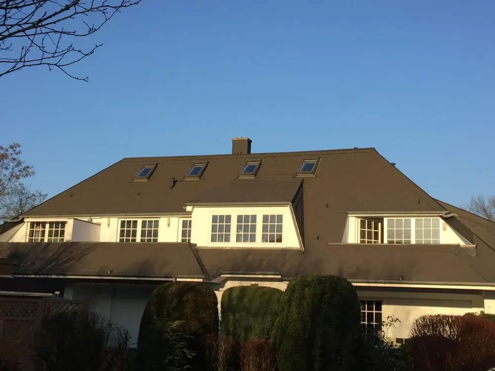 Beautiful 4-Room Apartment in a Quiet Location, 2 Parking Spaces