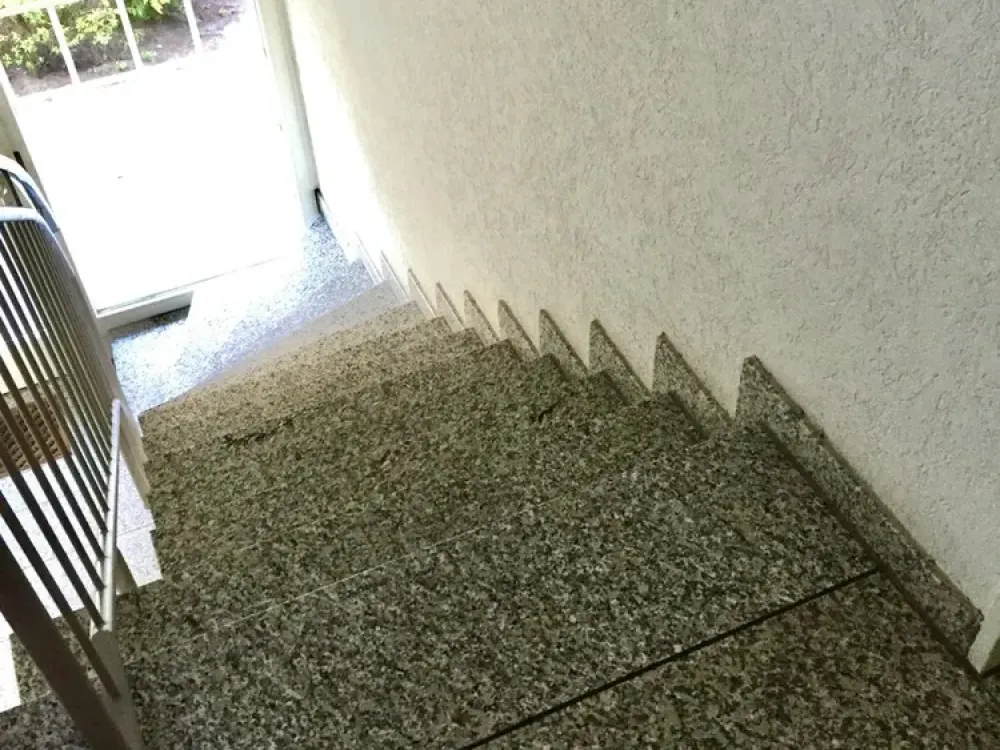 Beautiful 4-Room Apartment in a Quiet Location, 2 Parking Spaces