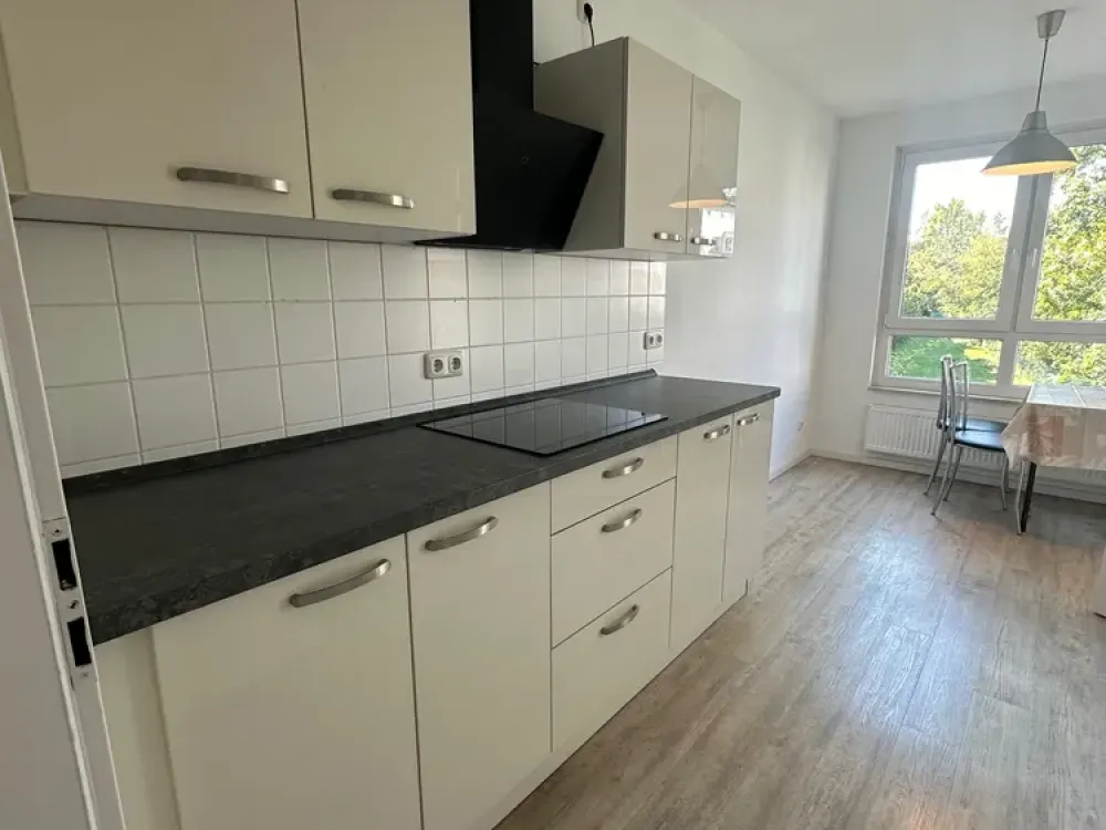 Hell & gut geschnittene 3-Zimmer-Wohnung mit Balkon in Berlin-Friedrichsfelde