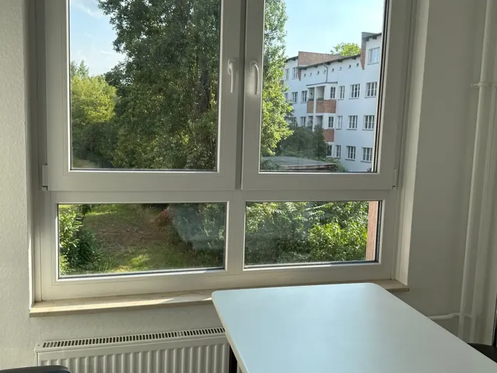 Hell & gut geschnittene 3-Zimmer-Wohnung mit Balkon in Berlin-Friedrichsfelde