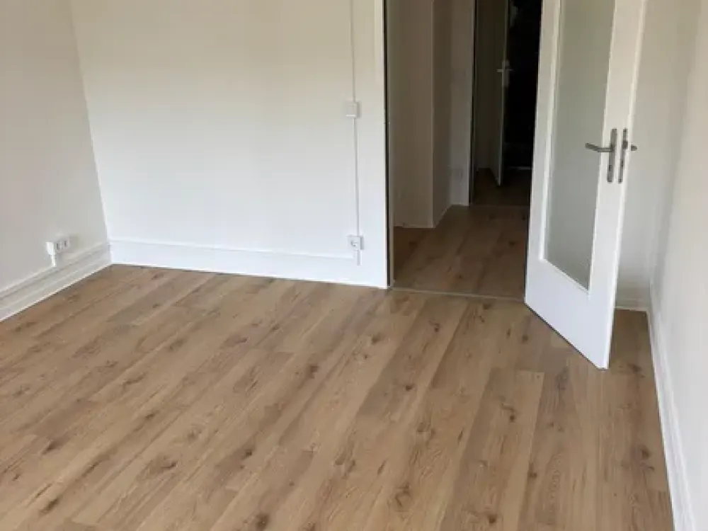 Heller 2-Zimmer-Wohntraum mit Balkon im 4. Stock in Laatzen