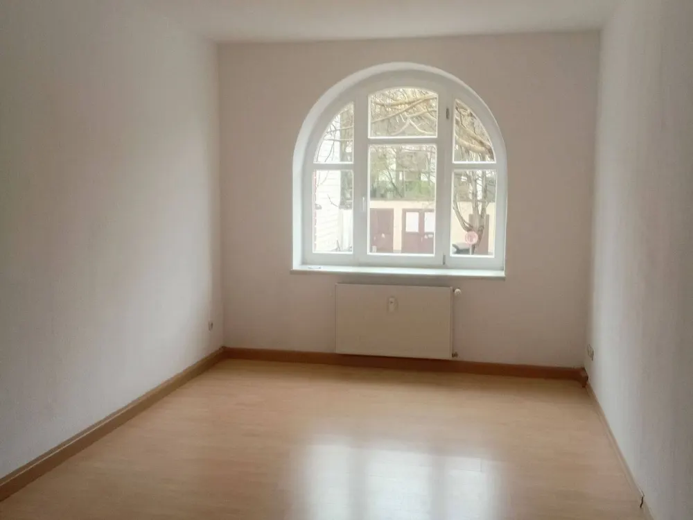 geräumiges großes WG - Zimmer Uni Nähe
