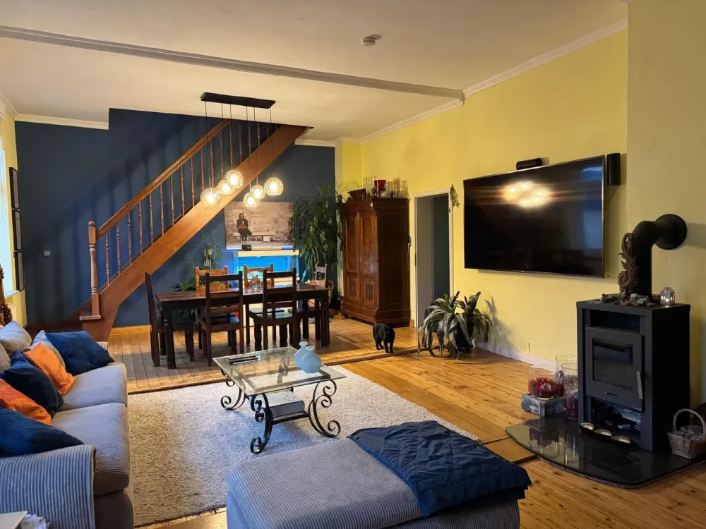 Außergewöhnliche Altbauwohnung über 3 Etagen mit Balkon & Dachterrasse in Frankfurt-Bornheim