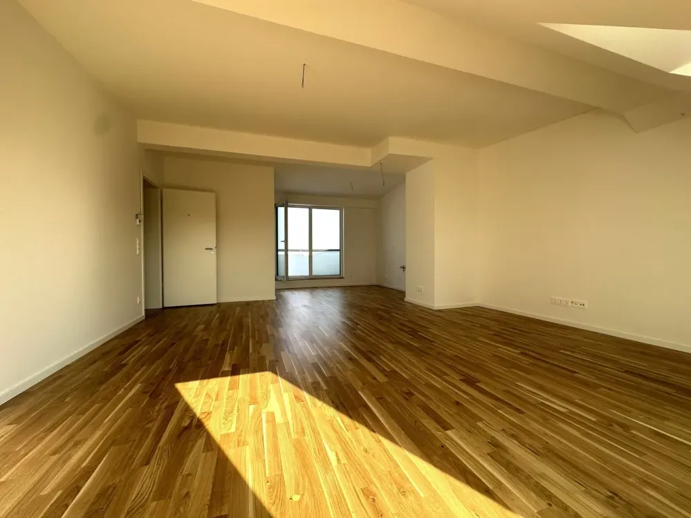 **Erstbezug** Gemütliche 4-Raum-Wohnung mit Loggia in Dresden-Friedrichstadt