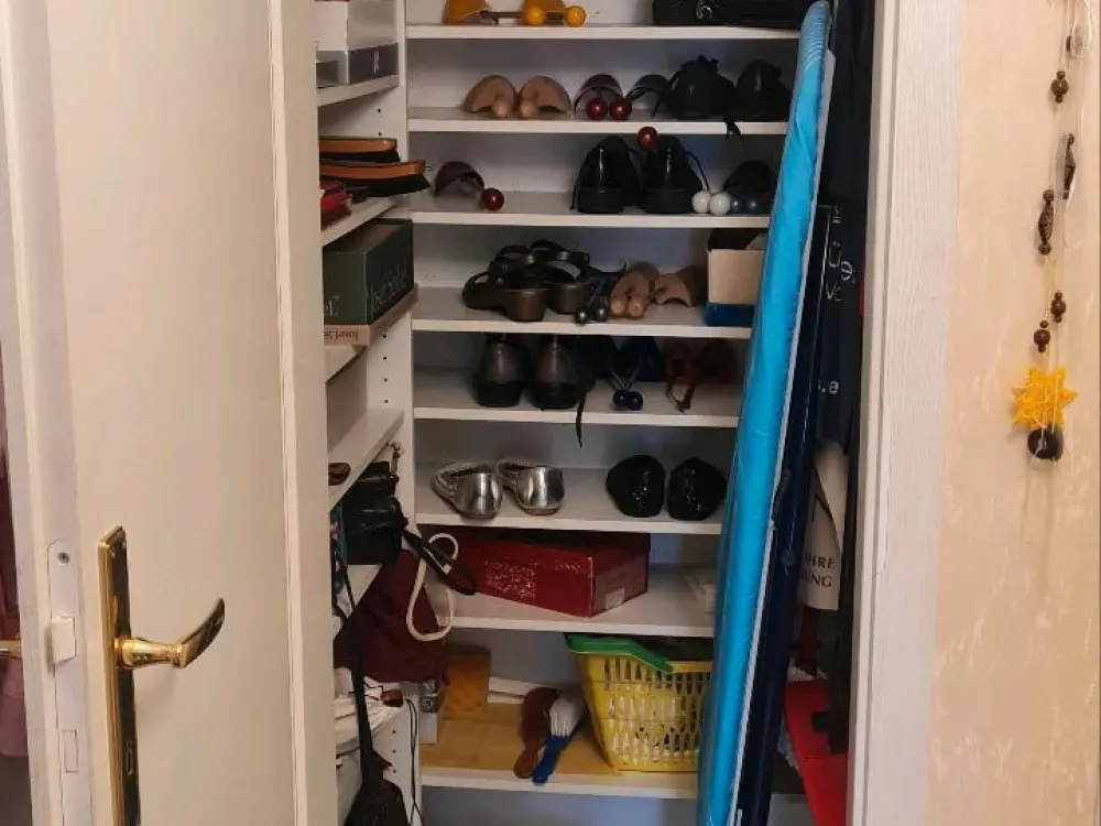 Bright 2-Room Apartment Central Location
