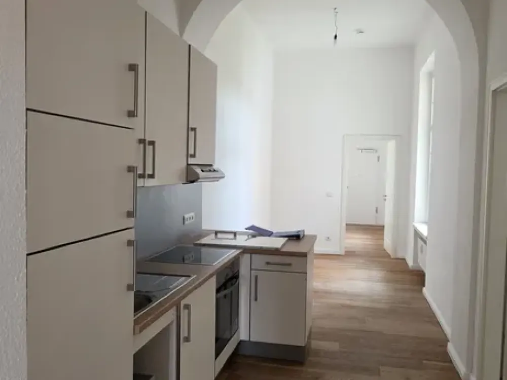 BIS 2032//Helle 4‑Zi.‑Whg im Ludwig‑Hoffmann‑Quartier, modernisiert, ruhig, mit Balkon & Stellplatz