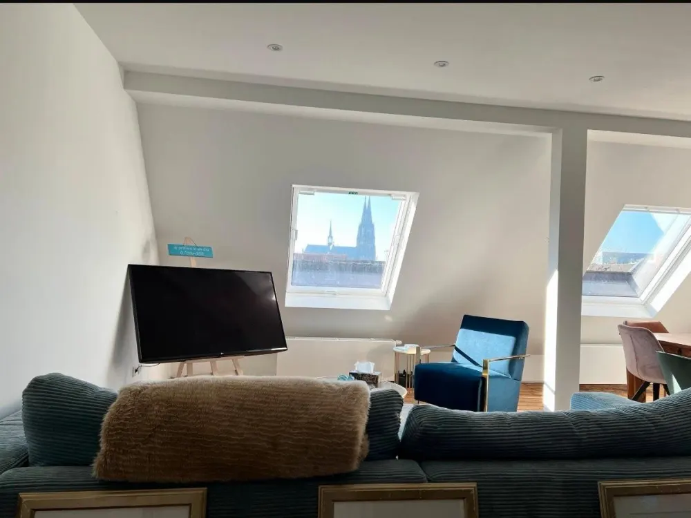Dachgeschosswohnung mit Dom-Blick