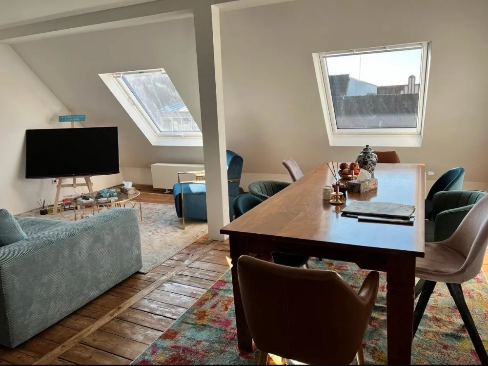 Dachgeschosswohnung mit Dom-Blick