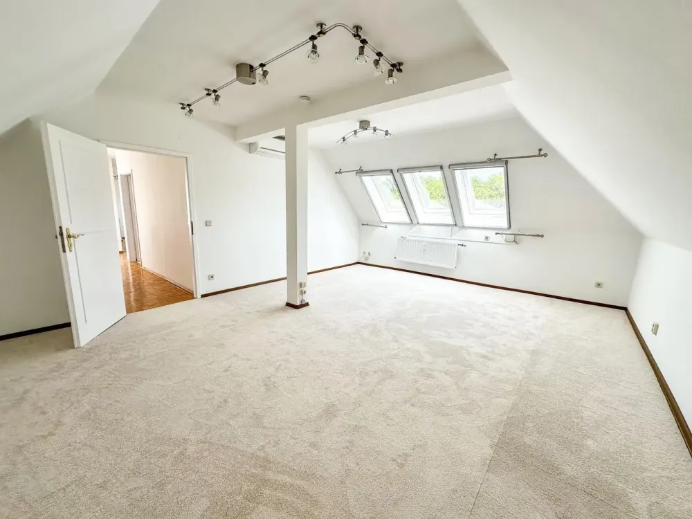 Sehr schönes Penthouse in spandau