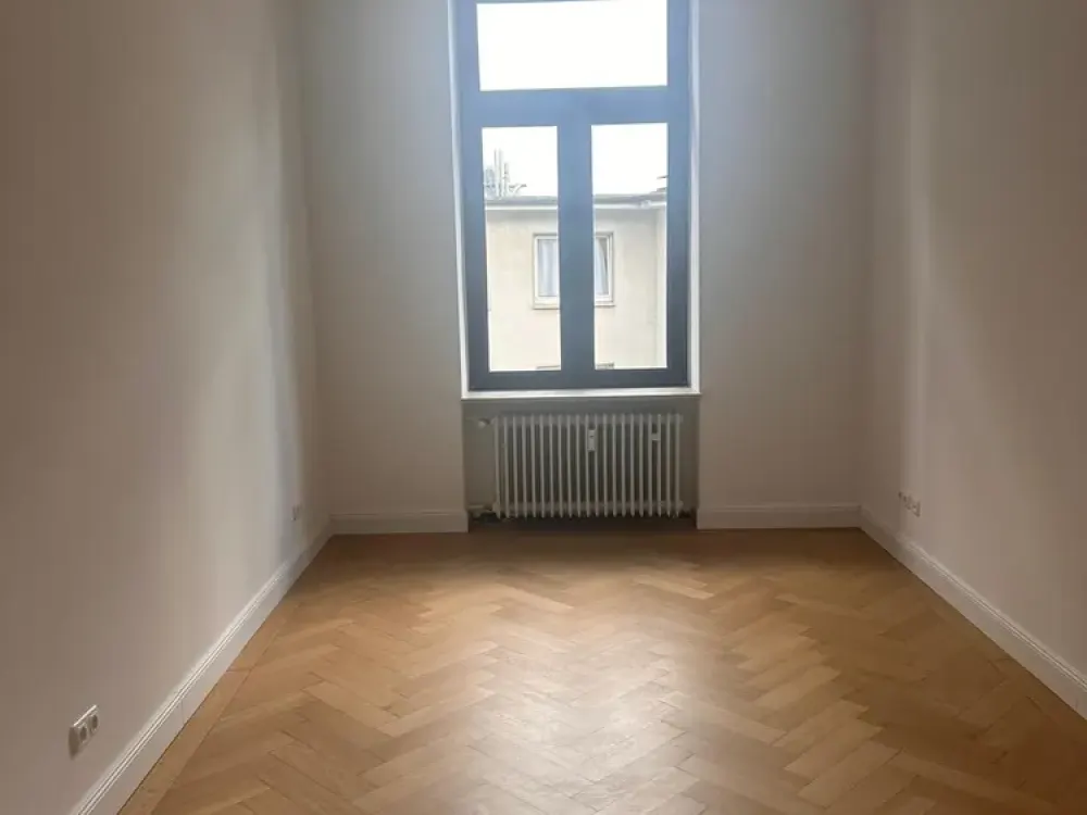 Luxuriöse 3-Zi-Whg. in herrlichem Stilaltbau mitten in der City!