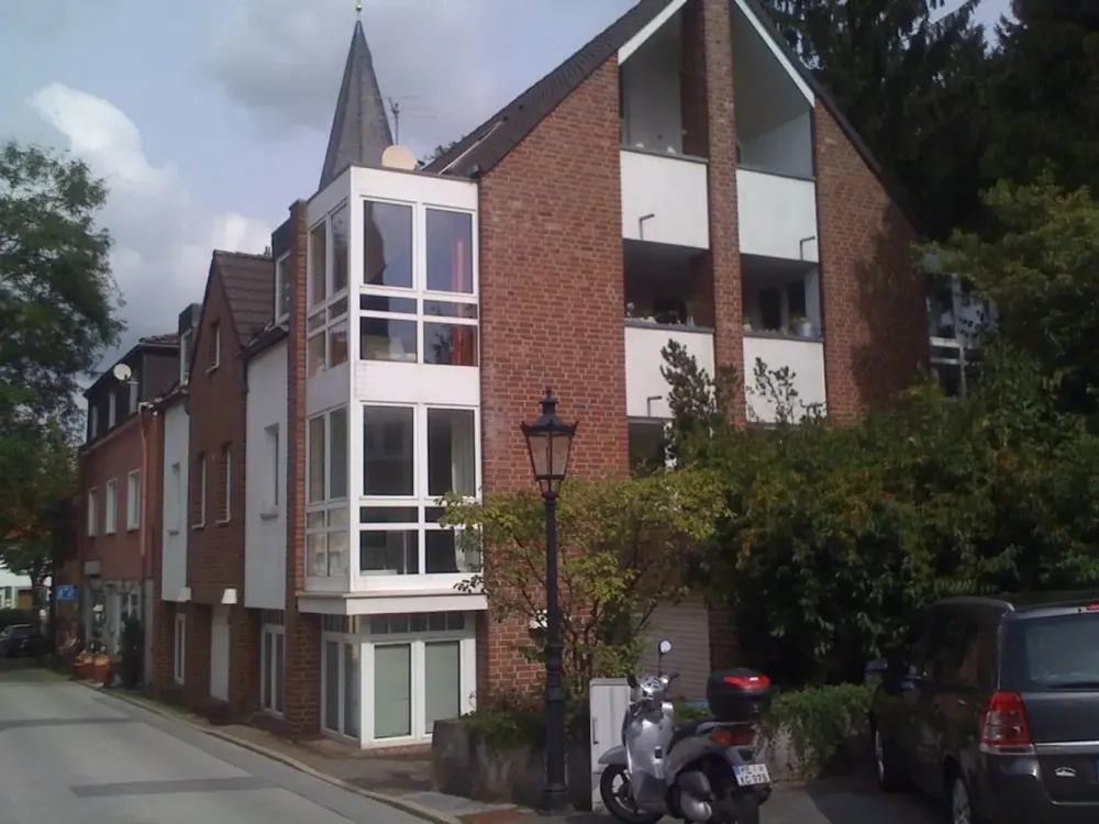 Helles und renoviertes Apartment im Souterrain