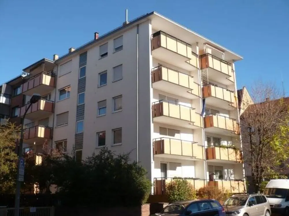 Ruhige 2 - Zimmer - Wohnung in St. Johannis mit Balkon