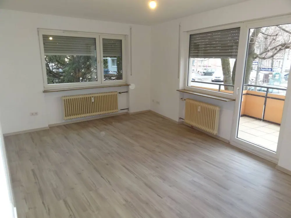 Ruhige 2 - Zimmer - Wohnung in St. Johannis mit Balkon