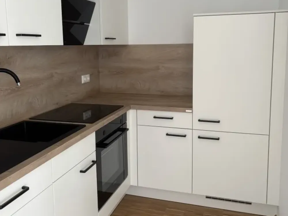 Comfortable apartment in new building, perfect layout, beautiful terrace! First occupancy!