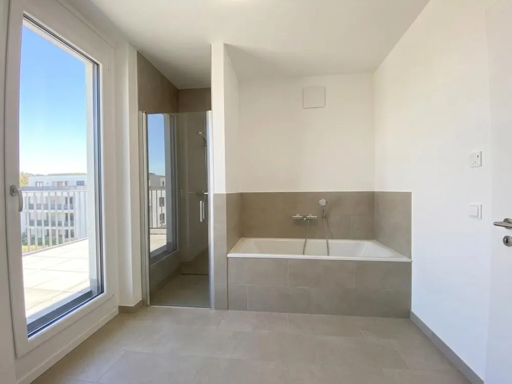 Wohntraum mit zwei Dachterrassen zur Miete in Pinneberg - Wentzel Dr.