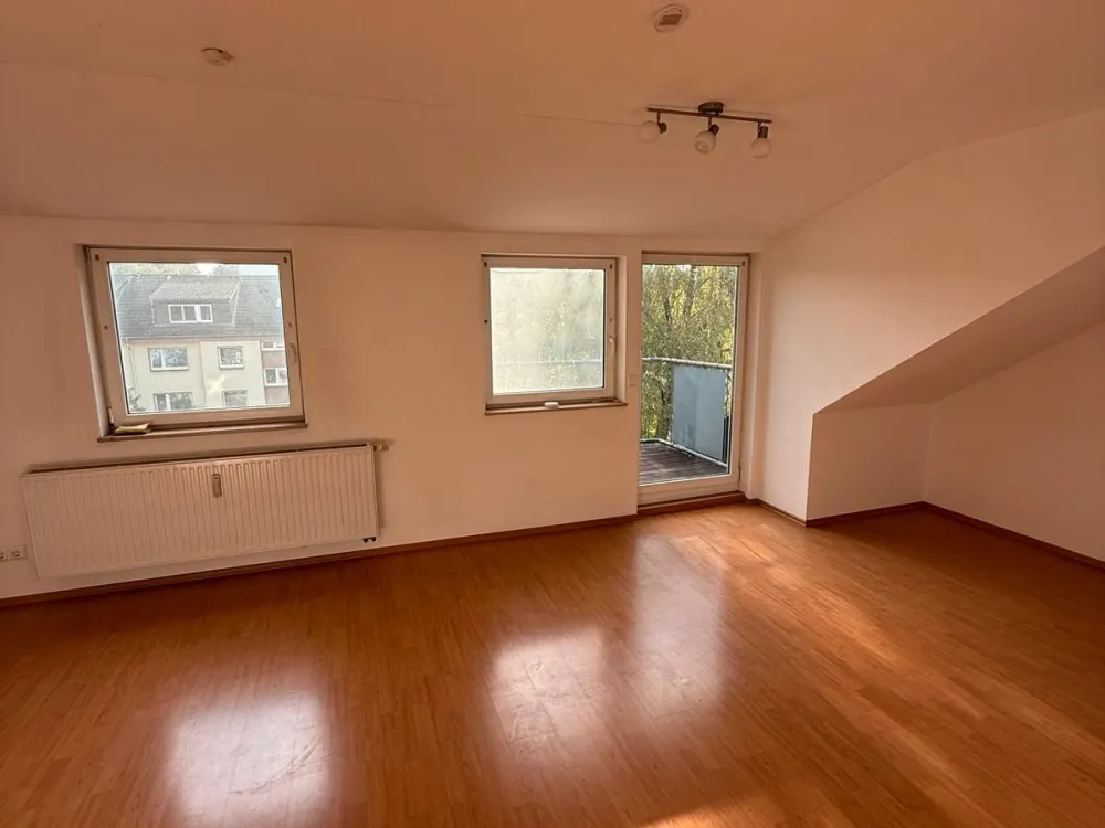 Attraktive 2 Zimmer Wohnung mit Balkon und Blick ins Grüne