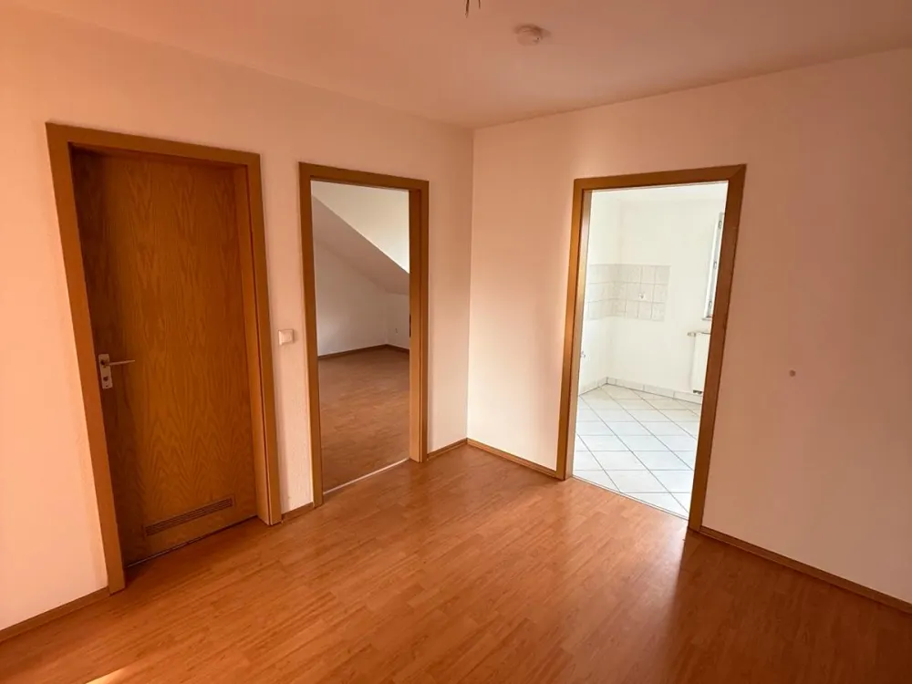 Attraktive 2 Zimmer Wohnung mit Balkon und Blick ins Grüne