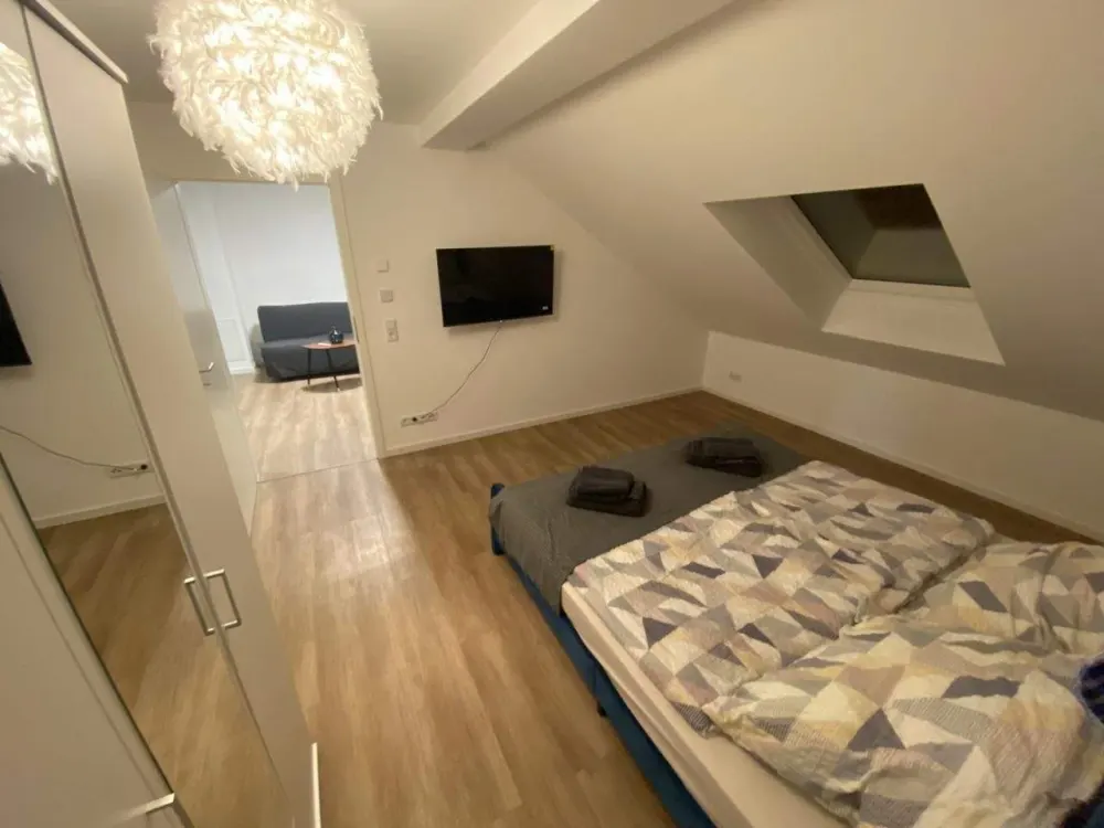 WE 09 / Möblierte Wohnung in Parknähe mit Loggia / Erstbezug