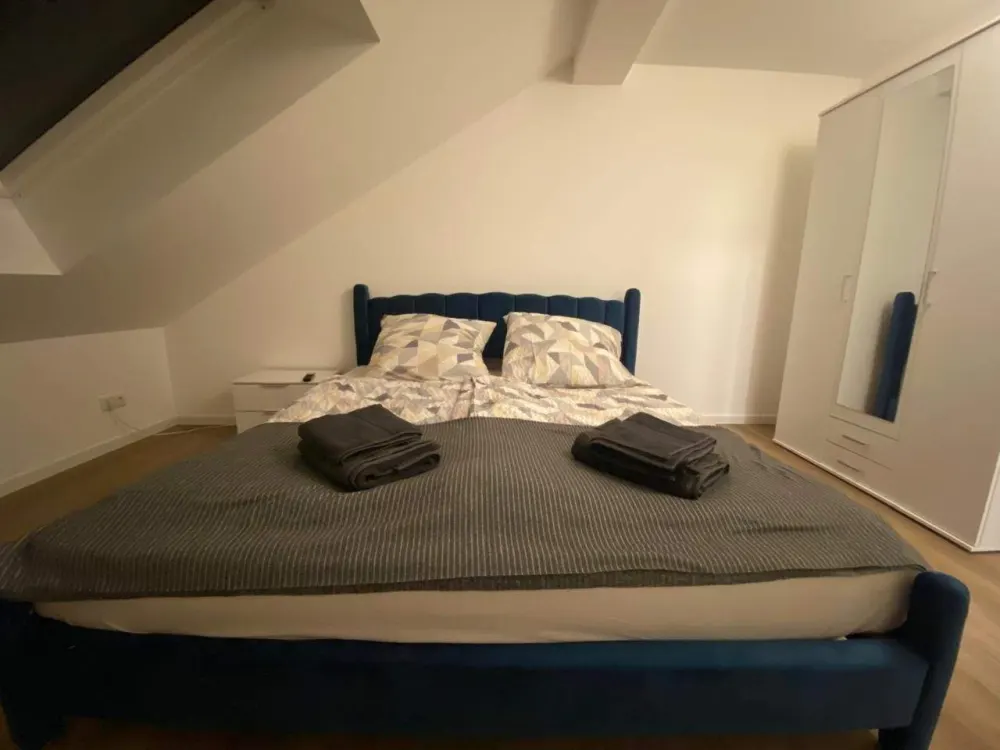 WE 09 / Möblierte Wohnung in Parknähe mit Loggia / Erstbezug