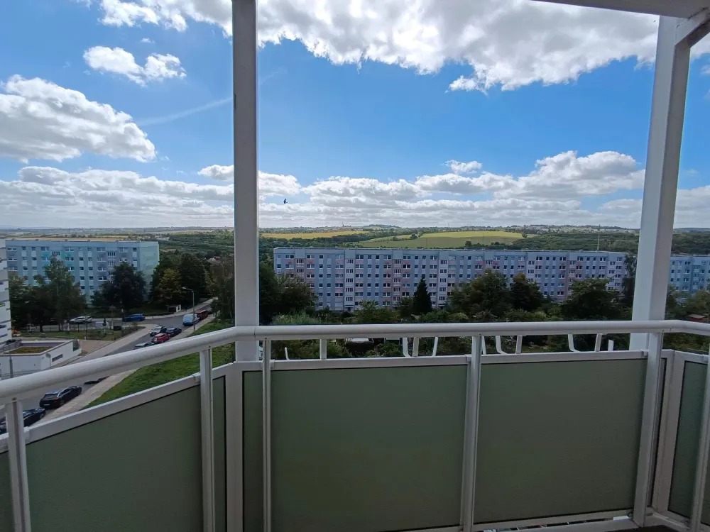 renovierte 3 Zimmer Wohnung mit schöner Aussicht | nahe TU