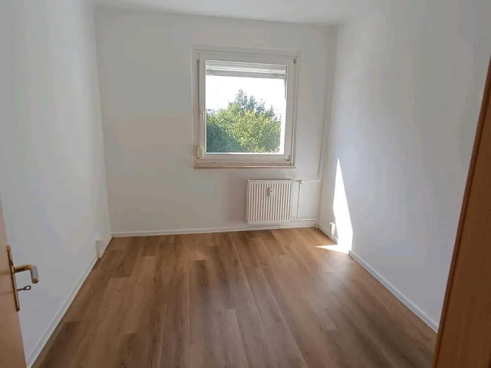 renovierte 3 Zimmer Wohnung mit schöner Aussicht | nahe TU