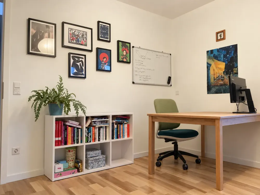 Experience Münster: 2-Room Apartment with Balcony in Neutor