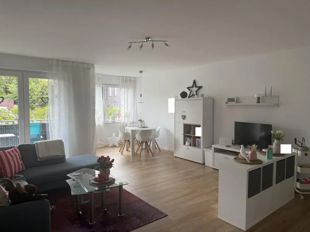 Welcome to Erphoviertel: 2-Room Apartment with Loggia!