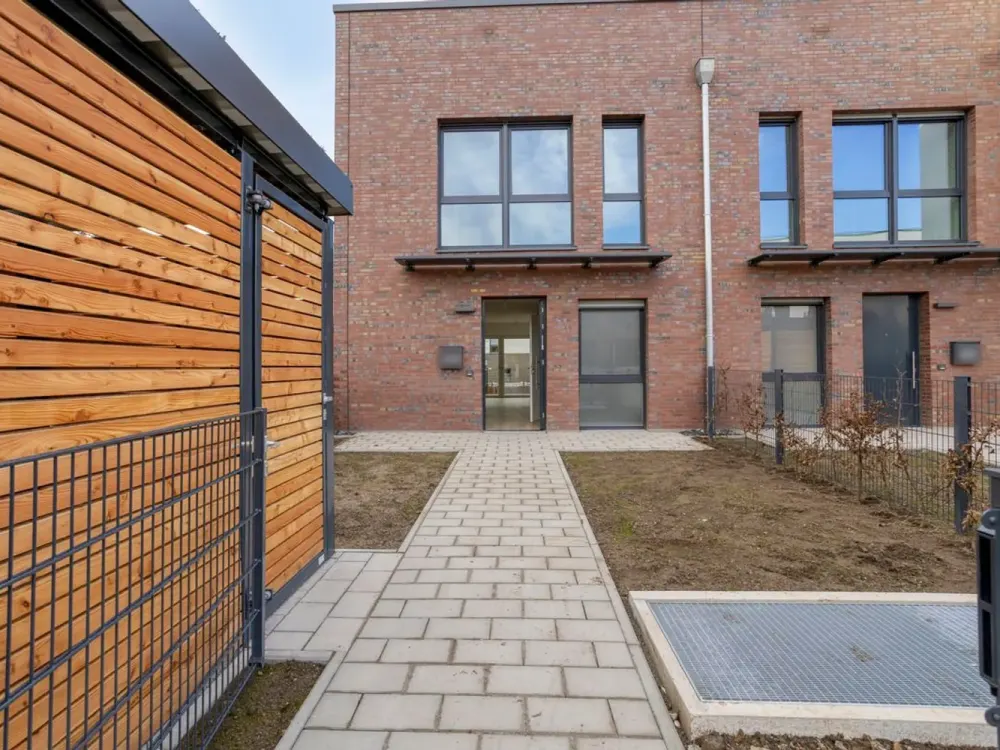Almost like a semi-detached house! New build apartment in an attractive location!