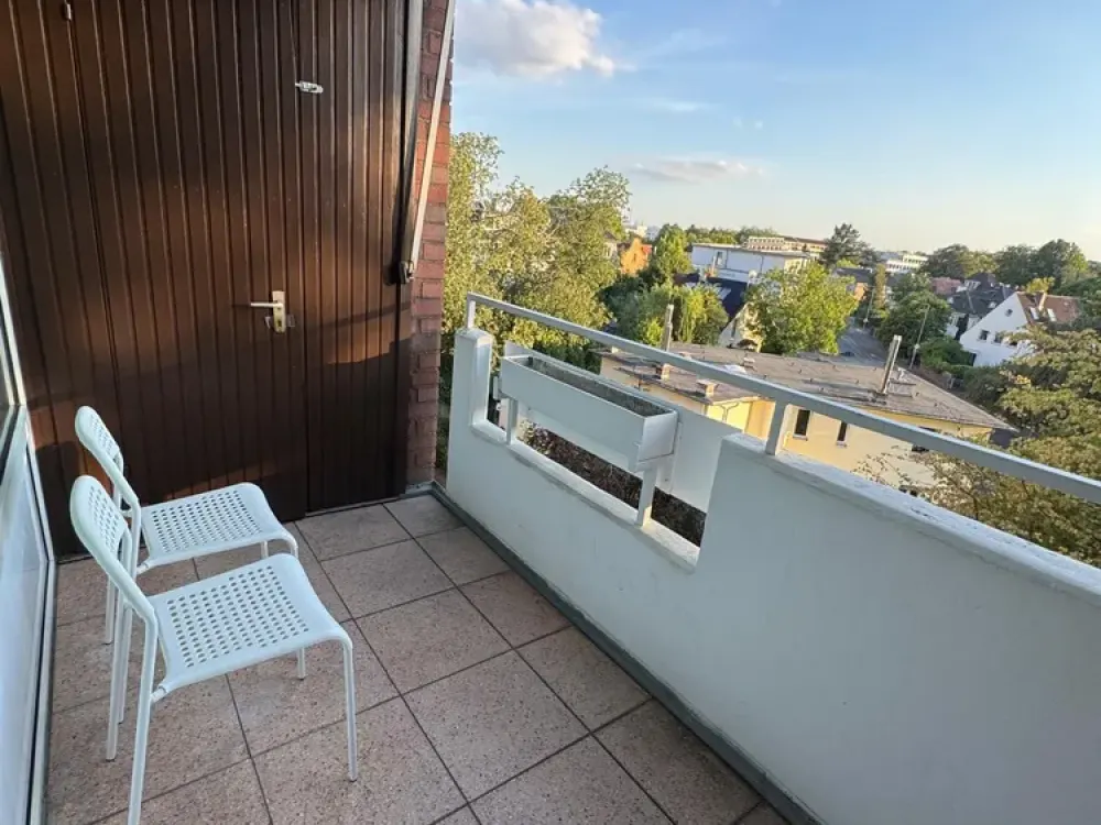 Beautiful Studio with Balcony in Köln-Rodenkirchen