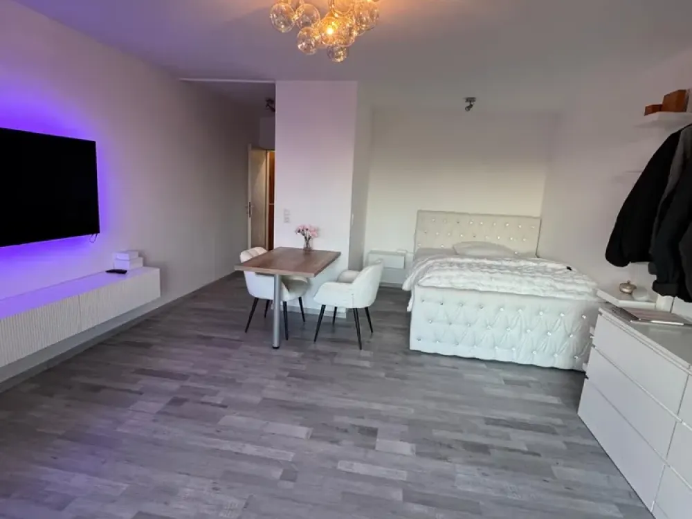 Beautiful Studio with Balcony in Köln-Rodenkirchen