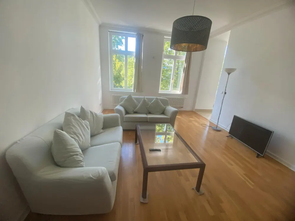 Möblierte 2-Zimmer-Wohnung mit moderner Einbauküche und stilvollem Wohnkomfort