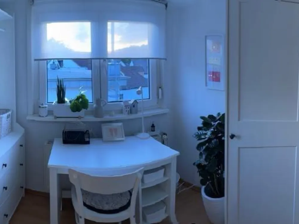 Ein Zimmer 25qm mit Bad