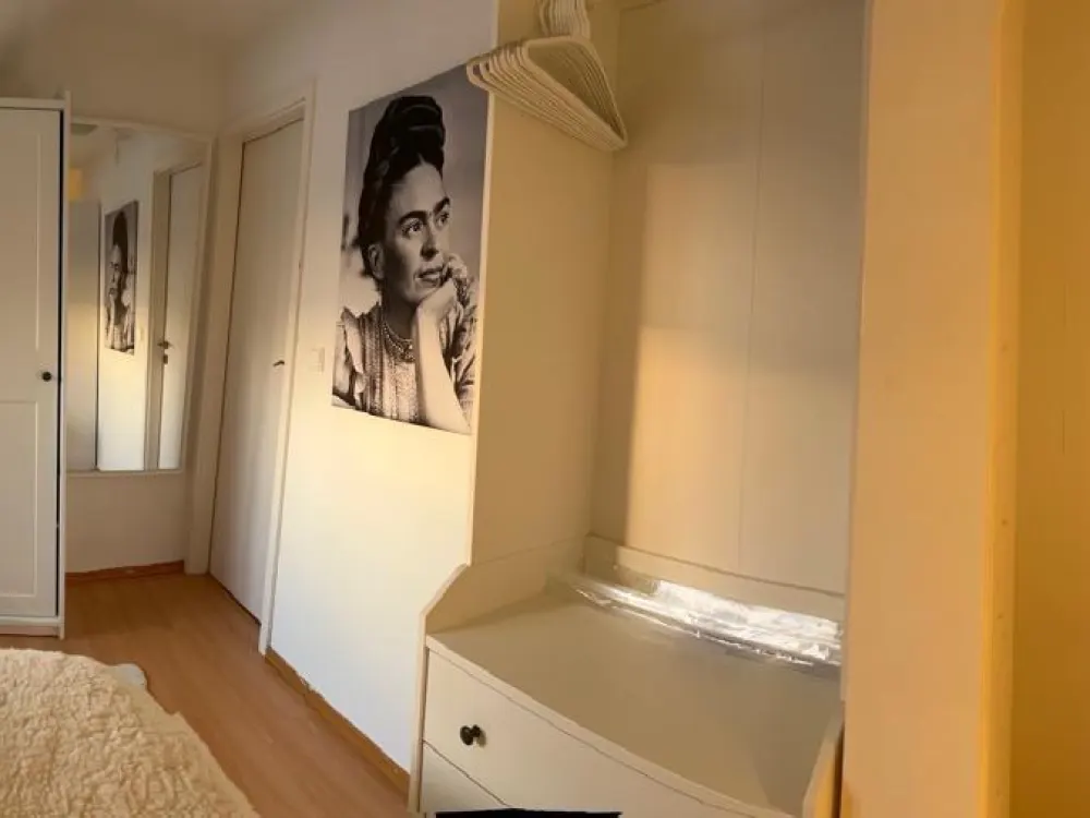Ein Zimmer 25qm mit Bad