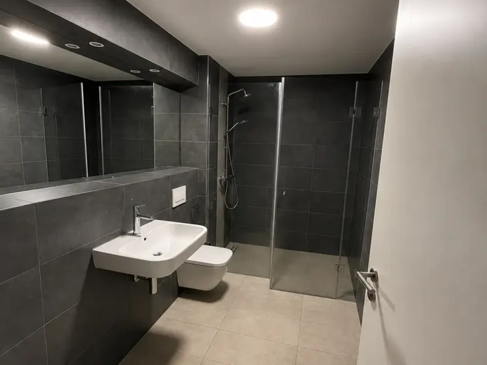 Moderne 3-Zimmer-Erdgeschosswohnung mit 39 m² Privatgarten & TG-Stellplatz in Grafental