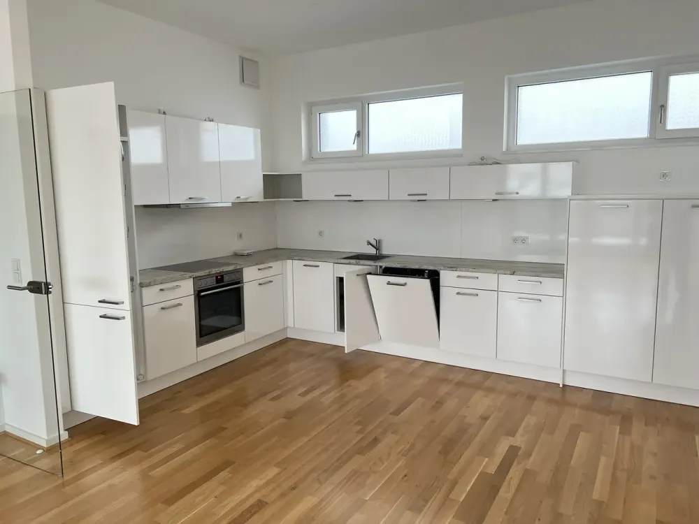 Viel Platz für die Familie: 4-Zimmer Dachgeschosswohnung mit Ausblick