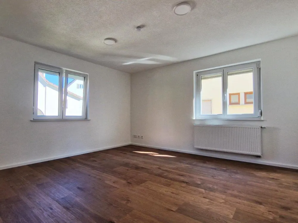 Lichtdurchflutete 4-Zimmer-Wohnung in Toplage in Esslingen