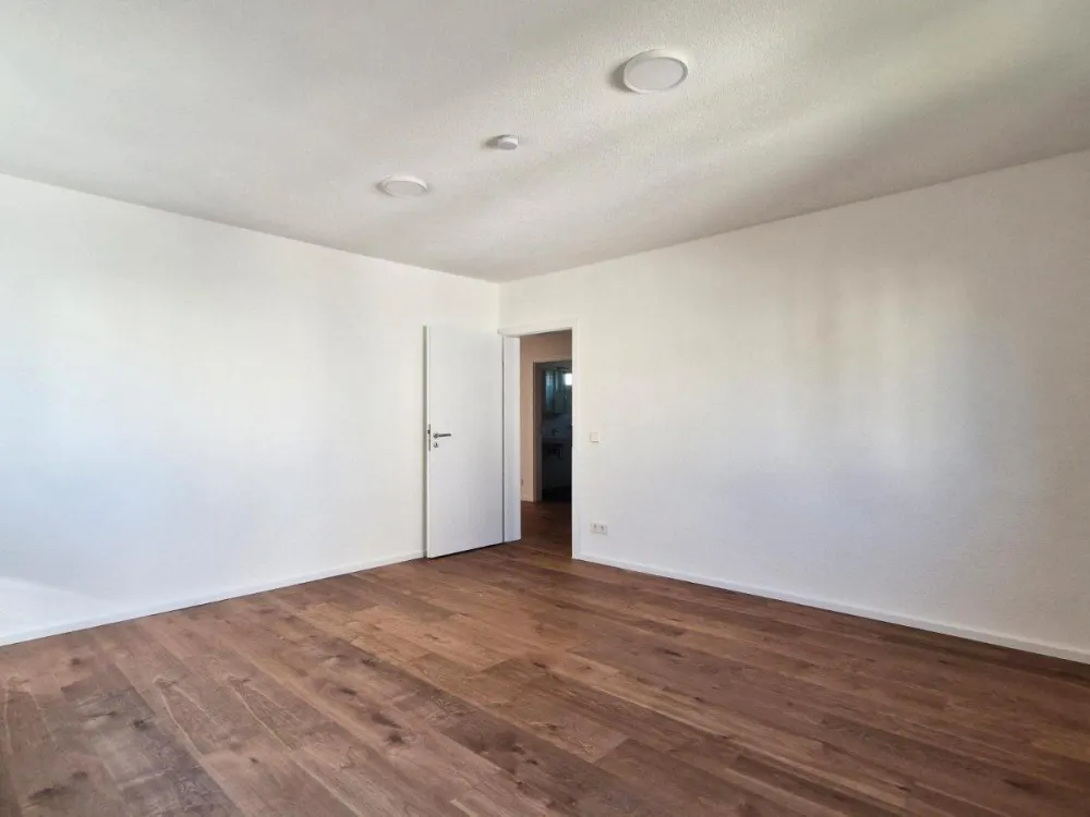 Lichtdurchflutete 4-Zimmer-Wohnung in Toplage in Esslingen